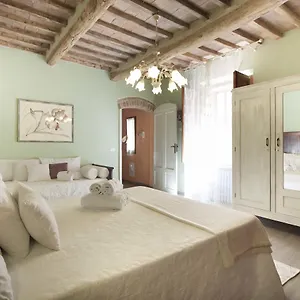 La Casina Di Elena, Romantic In Apartment